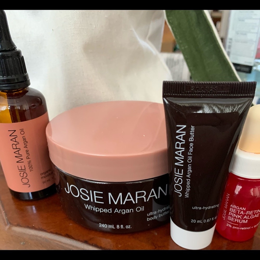 Josie Maran gift set